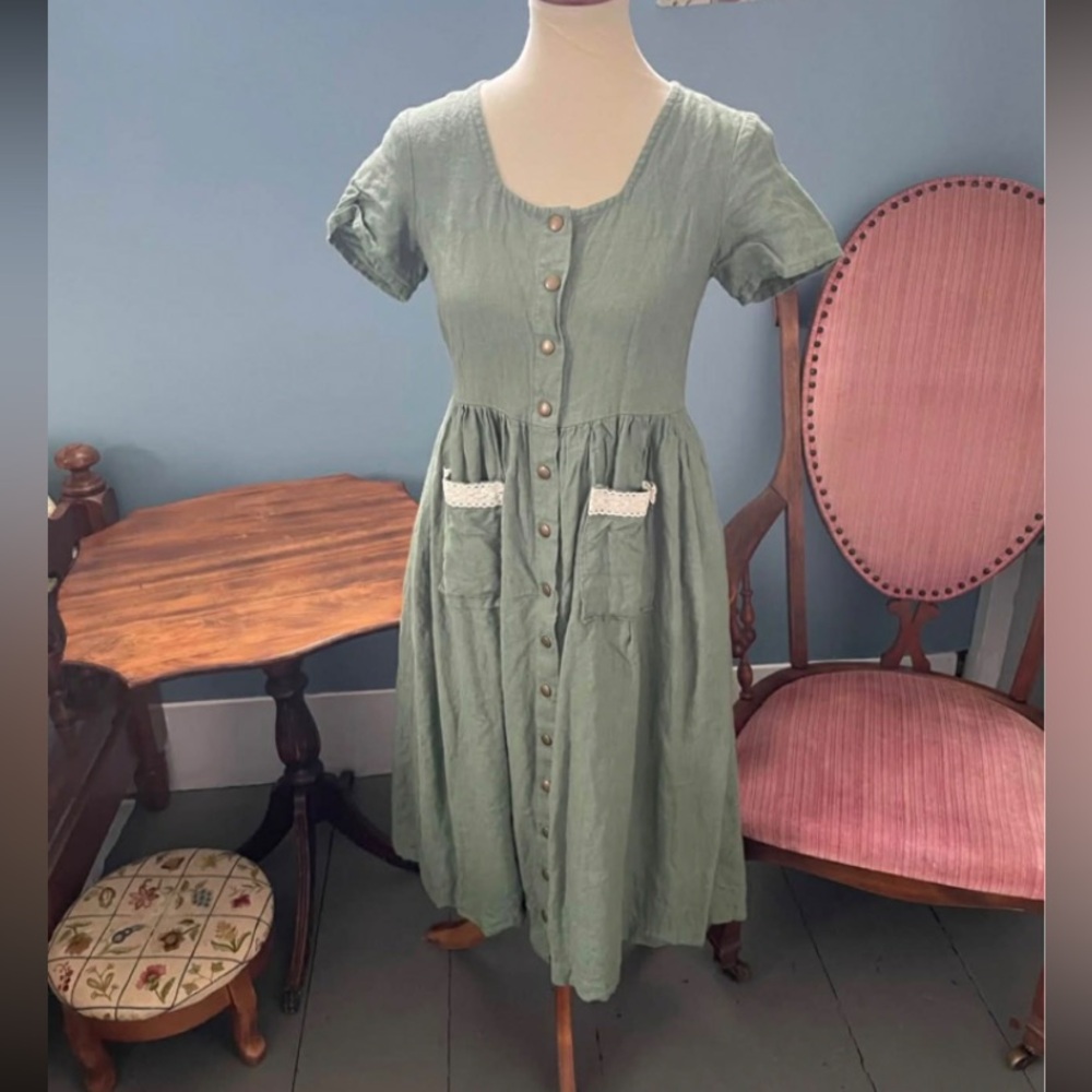 Notperfectlinen modified mama dress